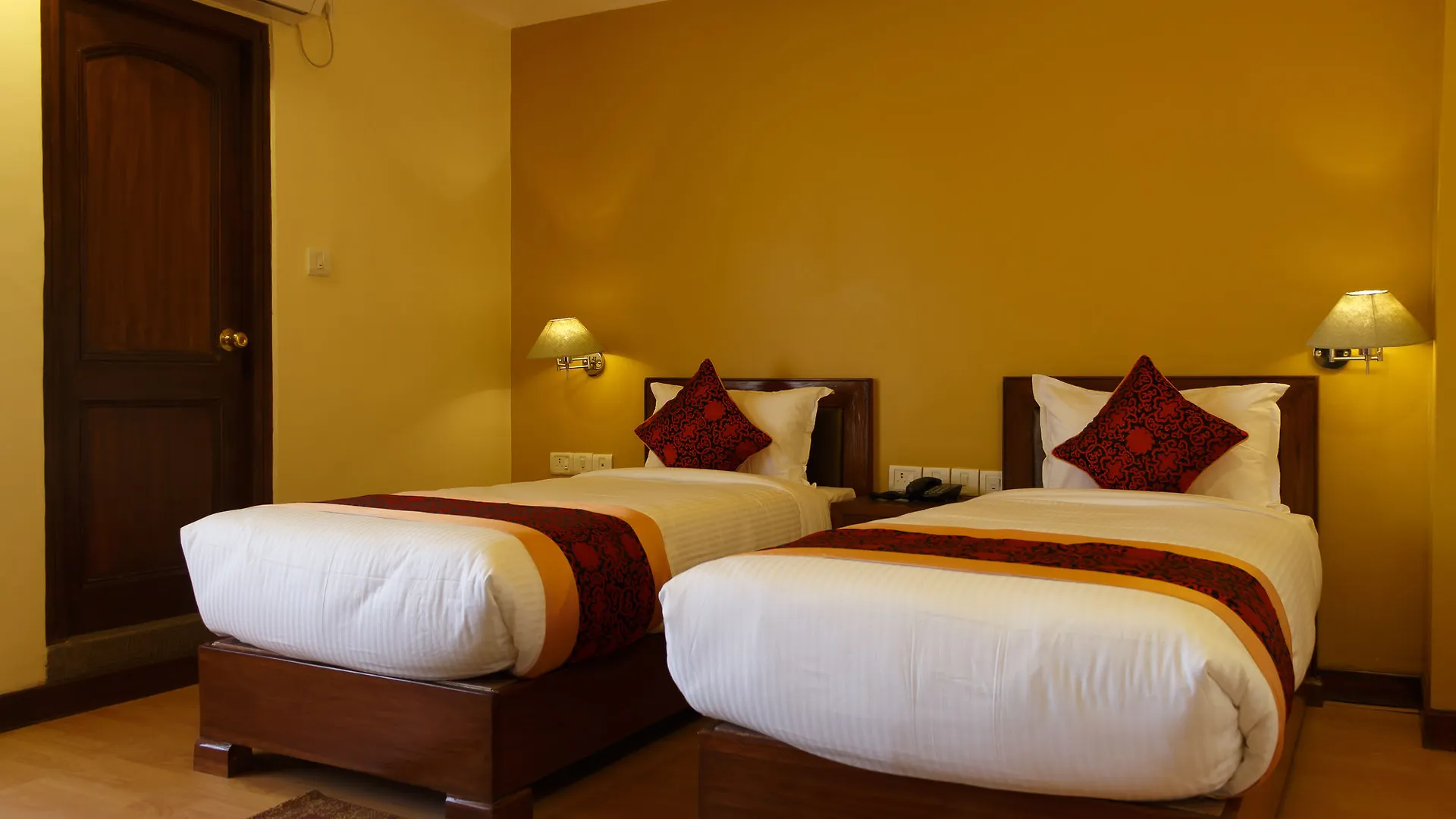 Dom Himalaya Hotel Kathmandu 4*,